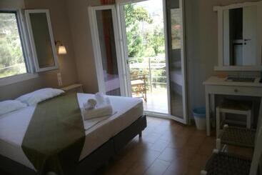 Rastoni Guest House Skopelos