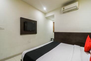 Capital O 1885 Hotel Krishna