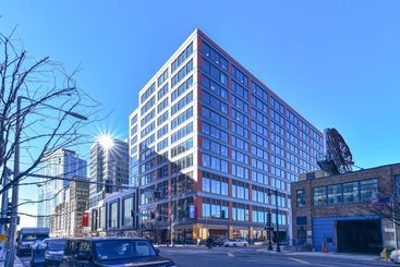 Global Luxury Suites At Fenway