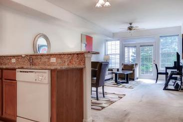 Global Luxury Suites At Forrestal