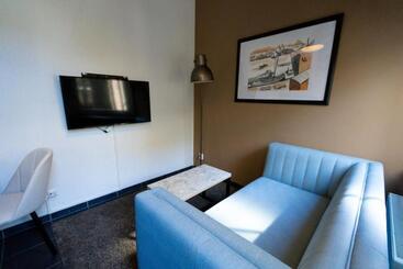 هتل Plantage Garden Apartments
