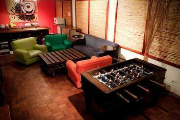 هتل Blue House Youth Hostel