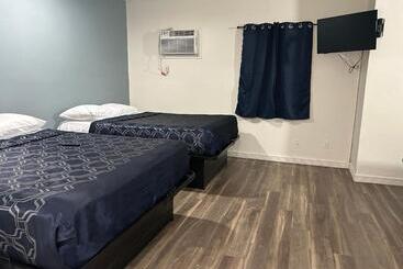 هتل Budget Inn Hollywood