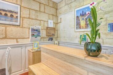 هتل Des Voyageurs Centre Bastide
