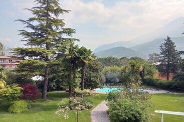 هتل Garden Arco