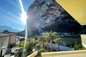 هتل Garden Arco