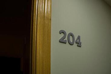 هتل Hostal Alda Rio Duero
