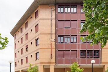 هتل Hostal Alda Rio Duero
