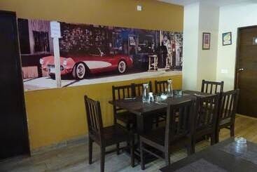 酒店 Sinq Signature
