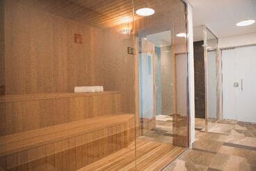 هتل Wyndham Garden Ribeirao Preto Convention