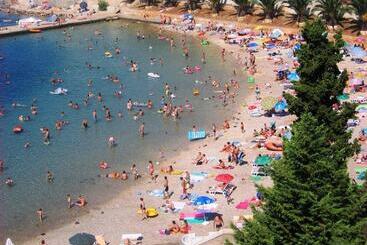 هتل Zenit Neum