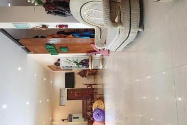 Law Ka Thit Sar Hotel   Hostel
