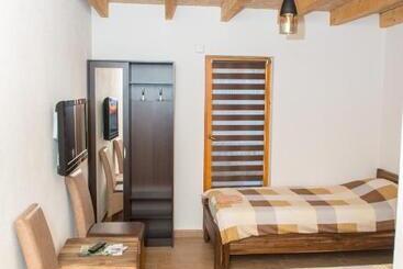 Motel Orhideja
