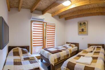 Motel Orhideja