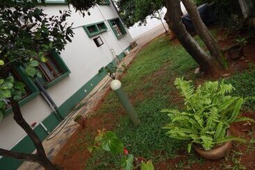 بنسيون Marumadi   Planeta Mocambique