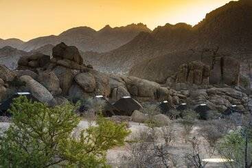 هتل Ai Aiba  The Rock Painting Lodge