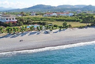 בית מלון כפרי Arion Beach