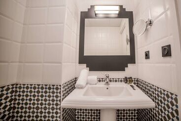 هتل Best Western Hôtel Journel Antibes Juan Les Pins