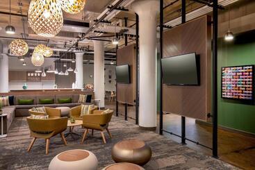 هتل Element Moline
