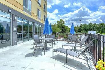 هتل Fairfield Inn & Suites By Marriott Greenville