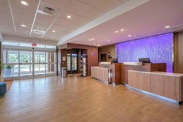 هتل Fairfield Inn & Suites By Marriott Greenville