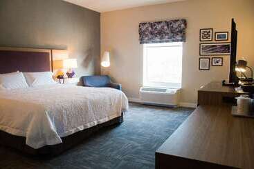 ホテル Hampton Inn & Suites By Hilton Warrington Horsham
