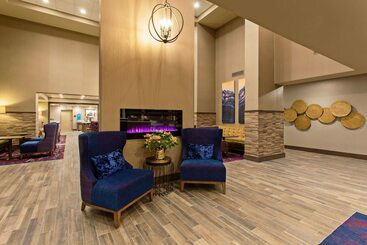 هتل Hampton Inn & Suites Leavenworth