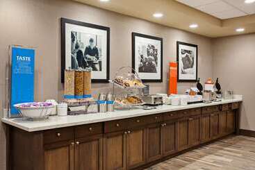 هتل Hampton Inn & Suites Leavenworth