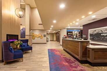 هتل Hampton Inn & Suites Leavenworth