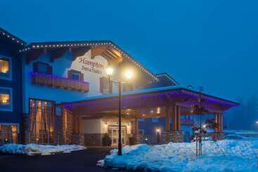 هتل Hampton Inn & Suites Leavenworth