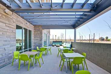 هتل Home2 Suites By Hilton Palmdale, Ca
