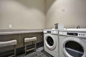 هتل Homewood Suites By Hilton Rocky Mount