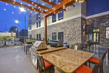 هتل Homewood Suites By Hilton Rocky Mount