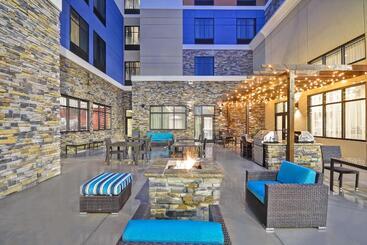 هتل Homewood Suites By Hilton Rocky Mount