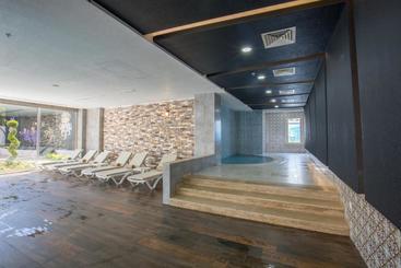 هتل Side Aquamarin Resort & Spa