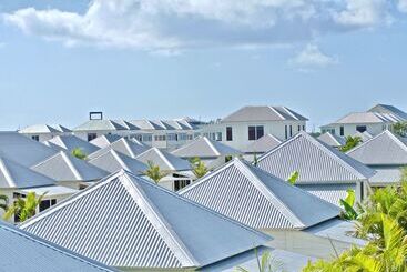Mahogany Bay Resort & Beach Club, Curio Collection By Hilton