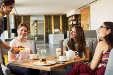 Novotel Muscat Airport