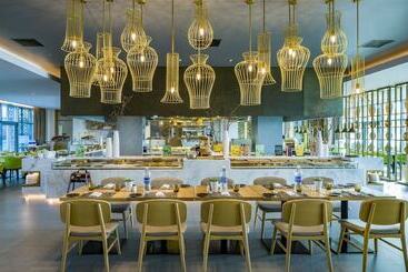 Novotel Muscat Airport