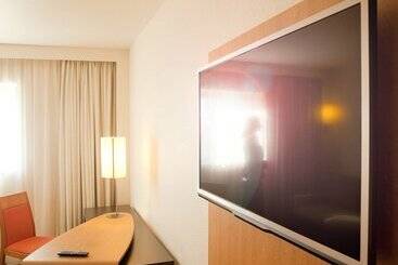 Novotel Muscat Airport
