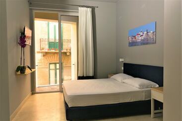 Zibibbo Suites &s   Aparthotel In Centro Storico A Trapani