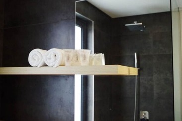 هتل Choisy Les Bains