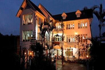 هتل Dream Villa