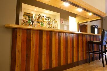 هتل Ferry Inn