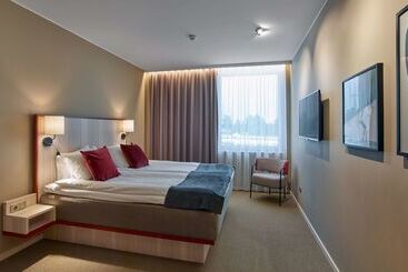 هتل Scandic Arlandastad