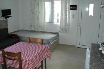 Katerina Apartments