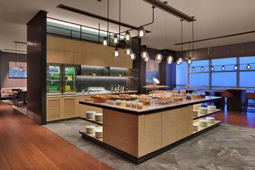 هتل Le Meridien Petaling Jaya
