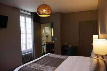 هتل Logis  Auberge De L Abbaye