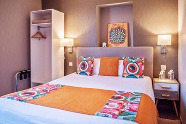 هتل Logis  Auberge De L Abbaye