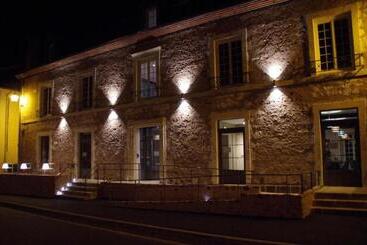 هتل Logis  Auberge De L Abbaye