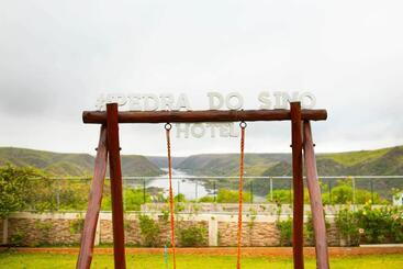 هتل Pedra Do Sino